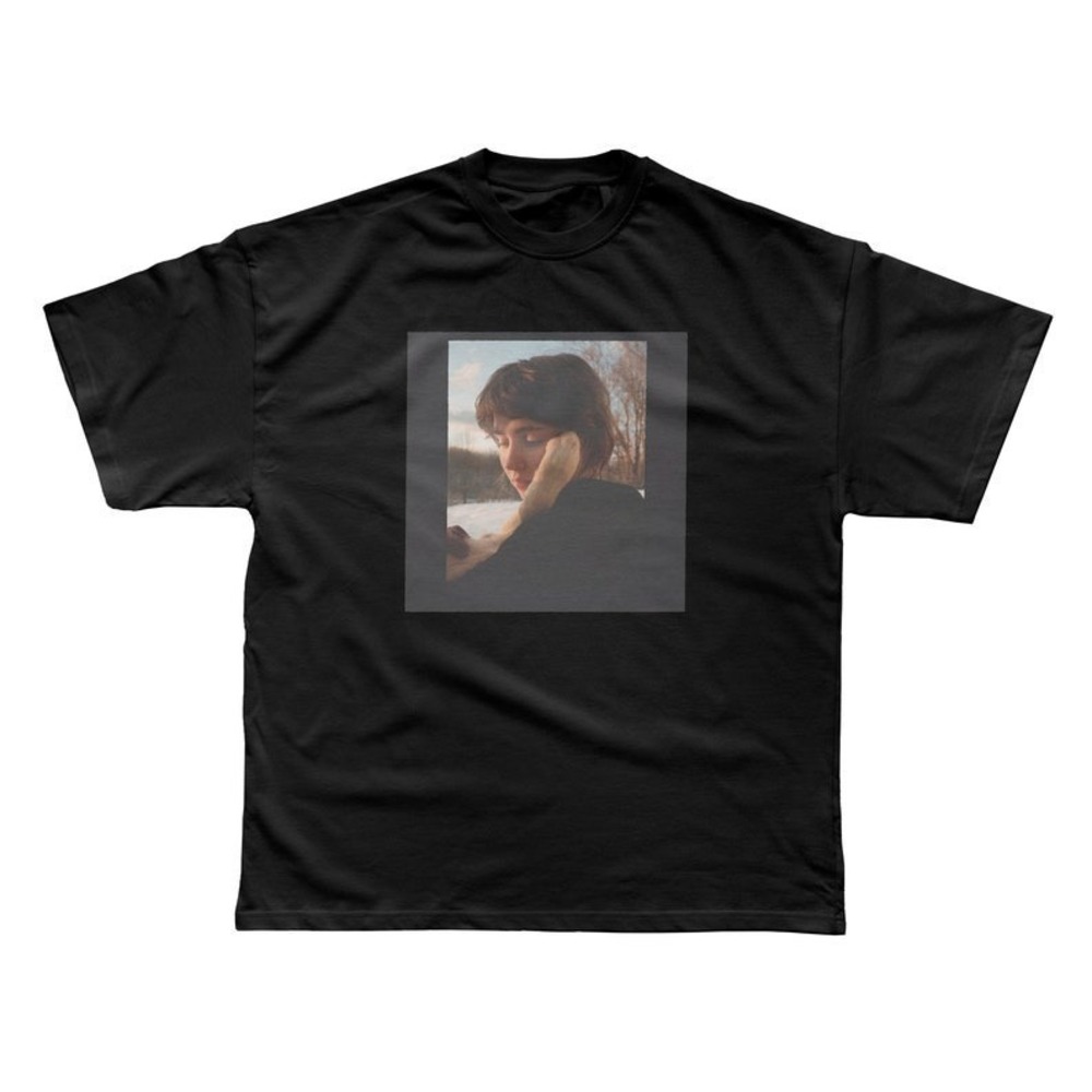 Clairo - Sling Deluxe Unisex T-shirt